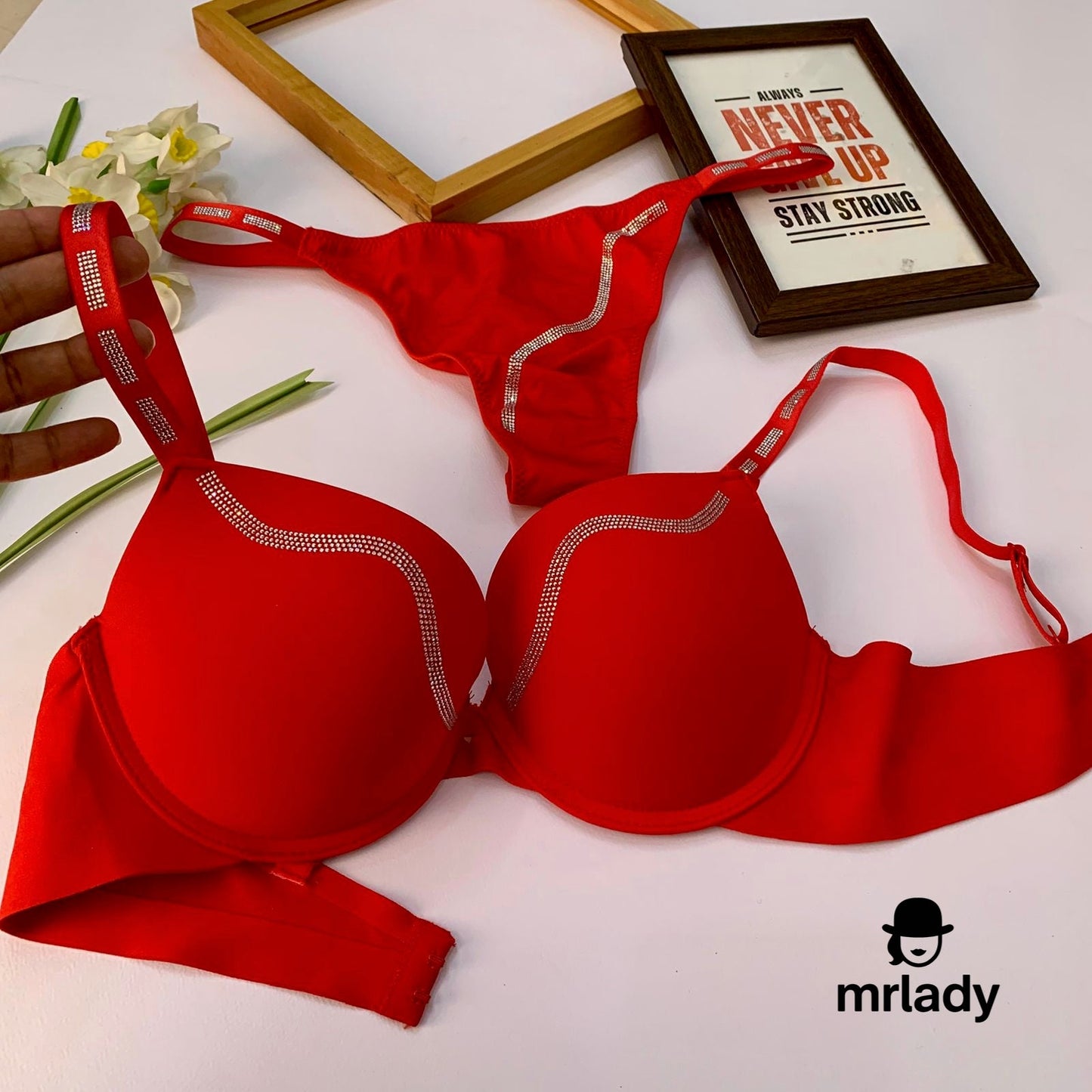 طقم حمالة صدر فيكتوريا سيكريت بوش أب V3 – mrlady